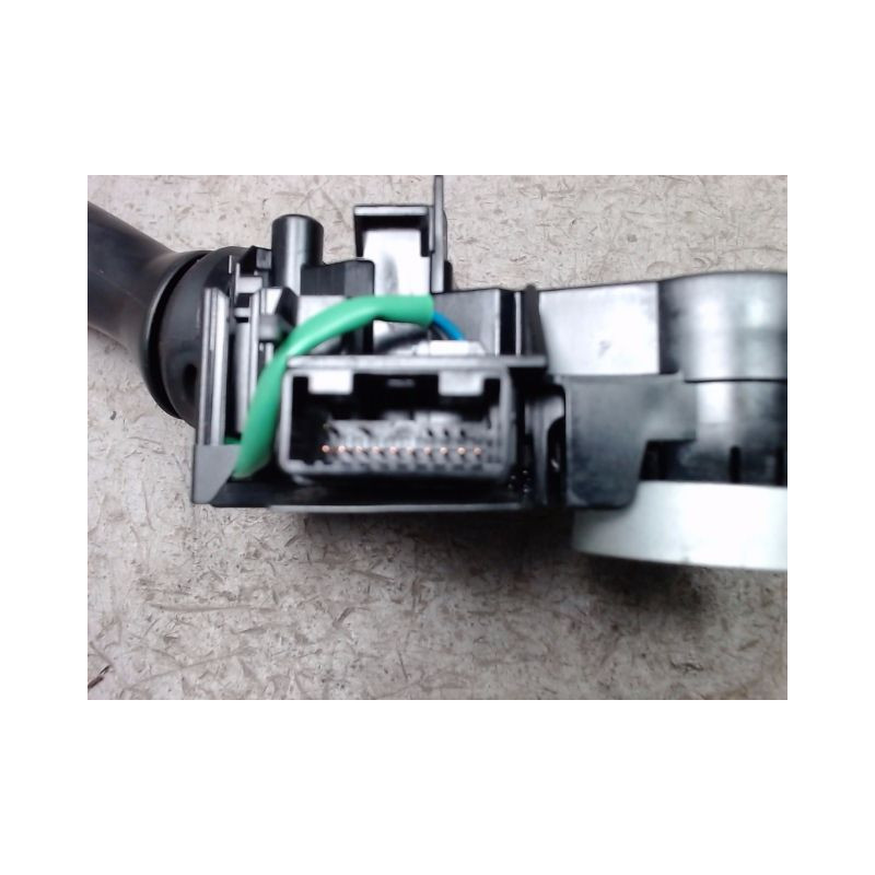 COMMANDE CLIGNOTANT TOYOTA AYGO 5P