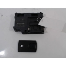LECTEUR DE CARTE RENAULT CLIO IV 2012-
