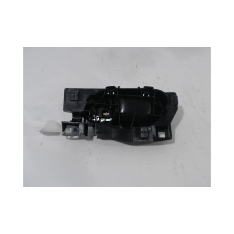 POIGNEE INTERIEURE PORTE AVANT DROIT PEUGEOT 5008 2009-