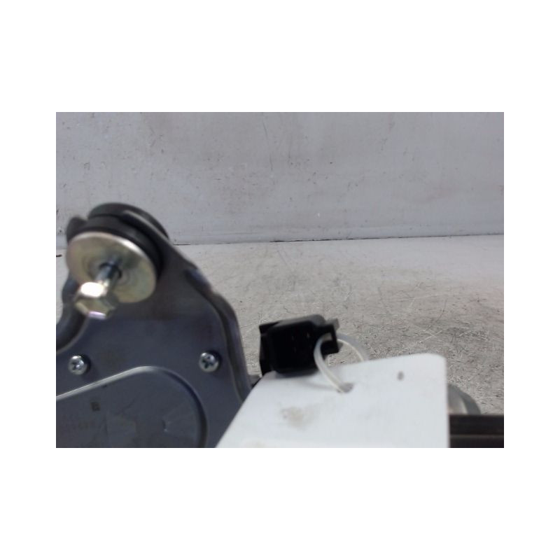 MOTEUR ESSUIE-GLACE ARRIERE MAZDA MAZDA 3  5P