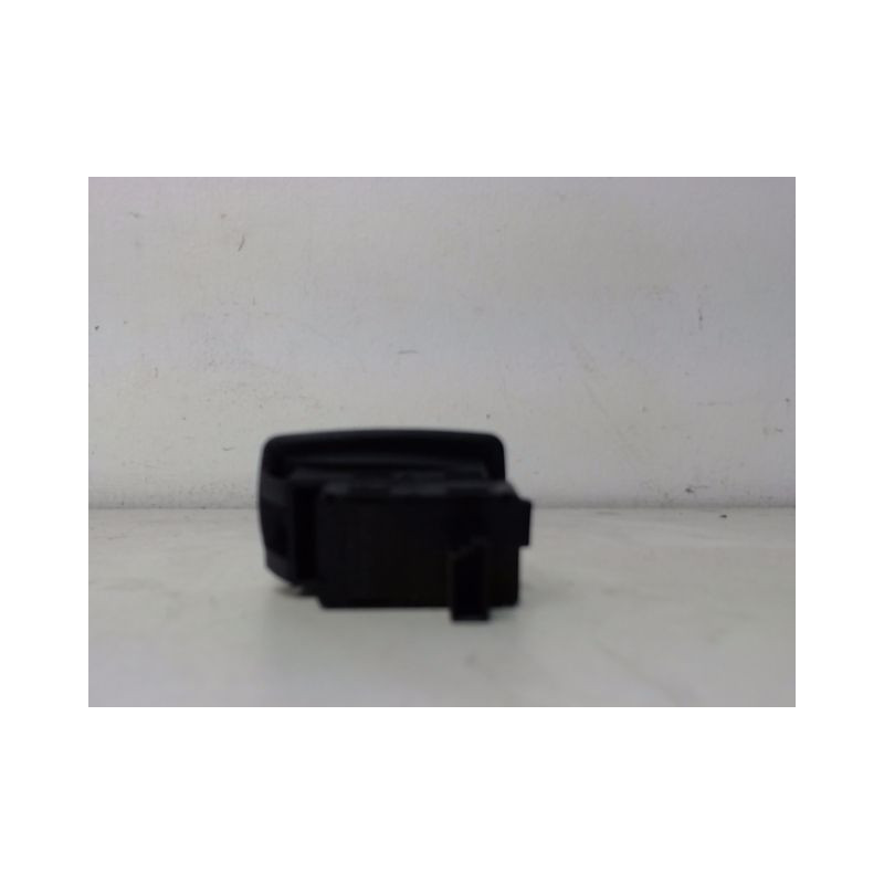 COMMANDE LEVE-GLACE PORTE AVD B.M.W. SERIE 3