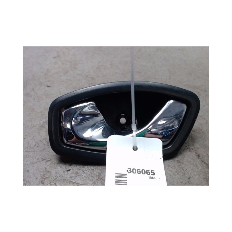 POIGNEE INTERIEURE PORTE AVANT GAUCHE RENAULT CLIO IV 2012-