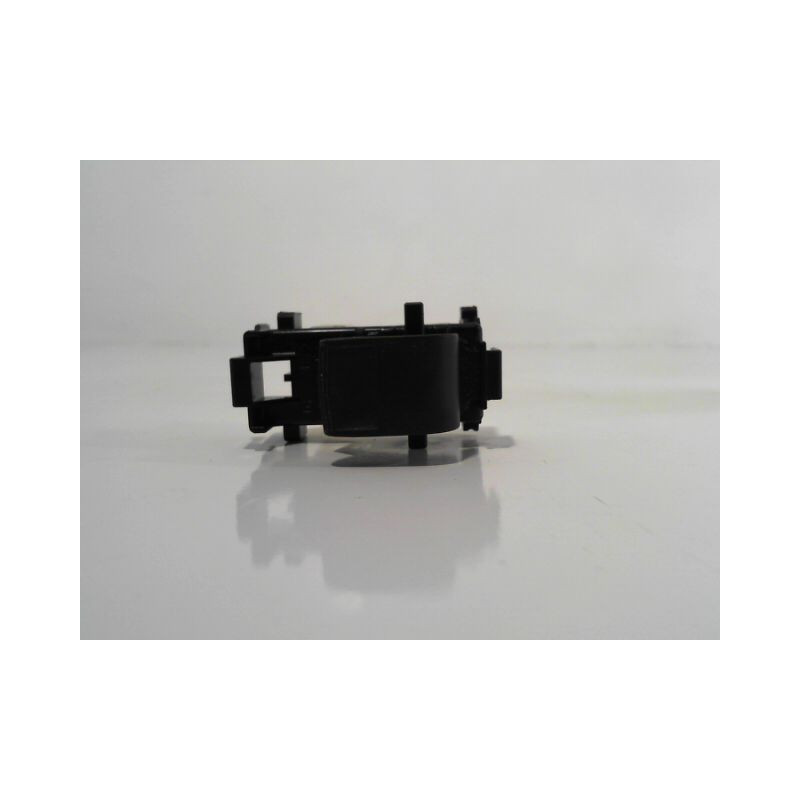COMMANDE LEVE-GLACE PORTE AVD TOYOTA AYGO 5P