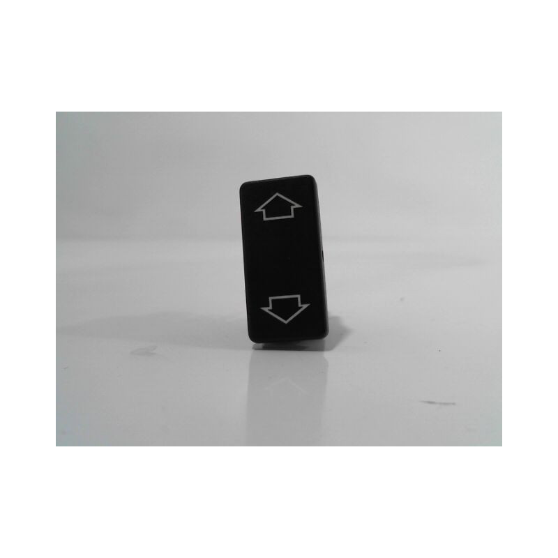 COMMANDE LEVE-GLACE PORTE AVD CITROEN SAXO