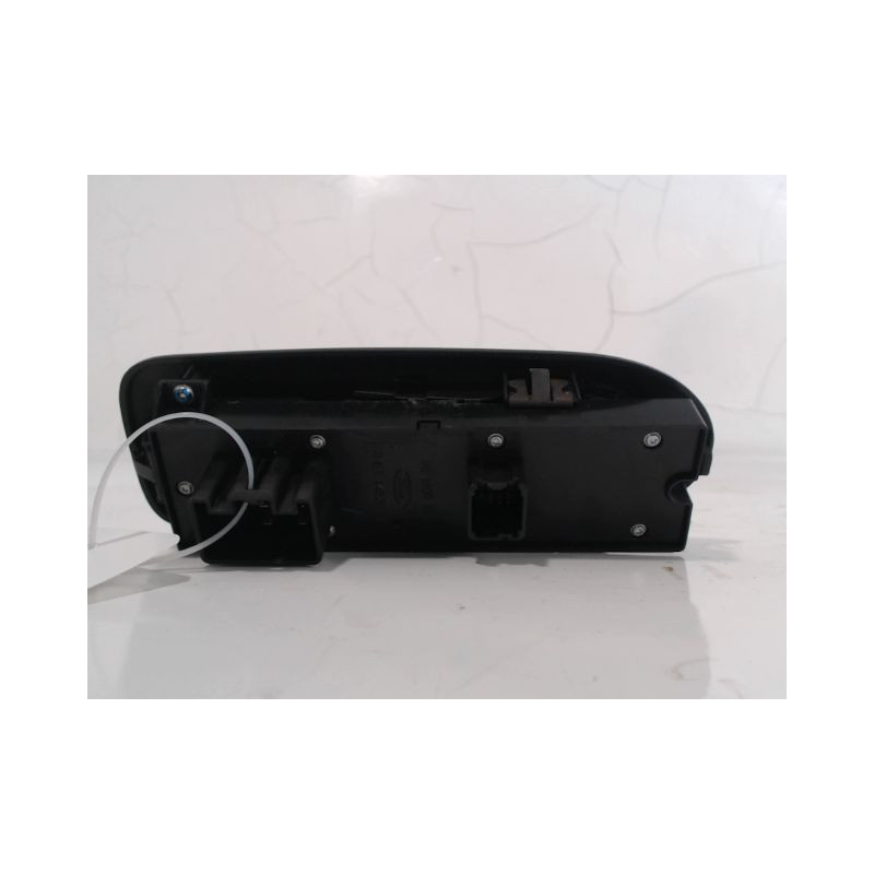 COMMANDE LEVE-GLACE PORTE AVG FORD C-MAX