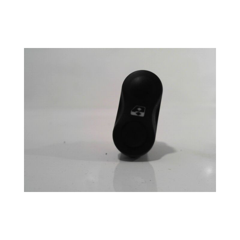 COMMANDE LEVE-GLACE PORTE AVD DACIA SANDERO