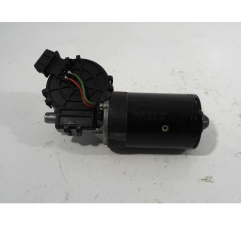 MOTEUR ESSUIE-GLACE AV
