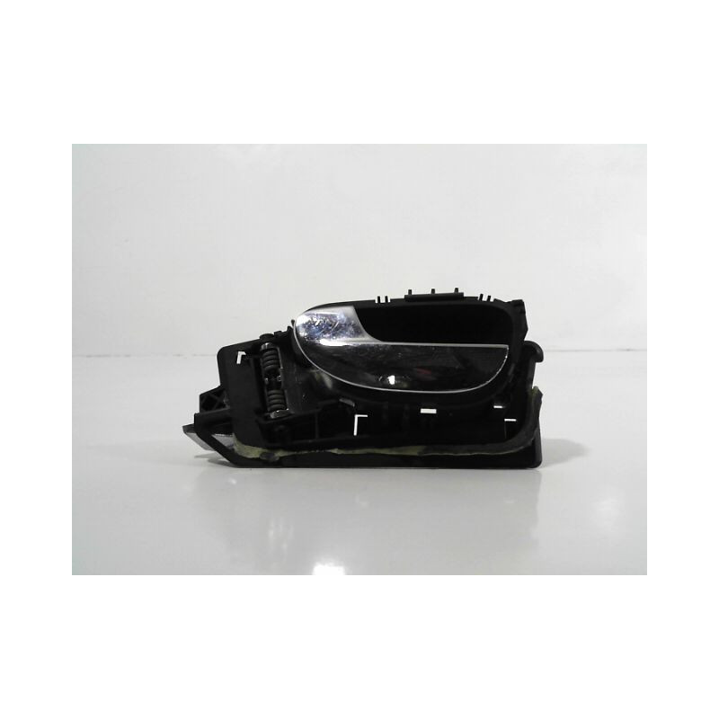 POIGNEE INTERIEURE PORTE AVANT GAUCHE PEUGEOT 307 2001-2005