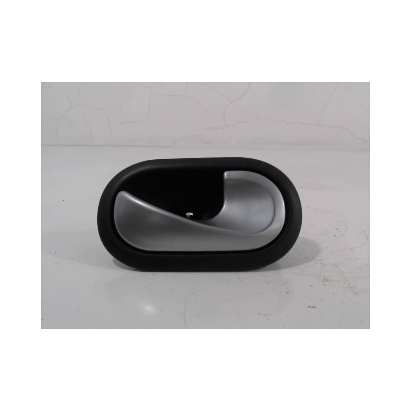 POIGNEE INTERIEURE PORTE AVANT DROIT RENAULT CLIO III ESTATE 2008-