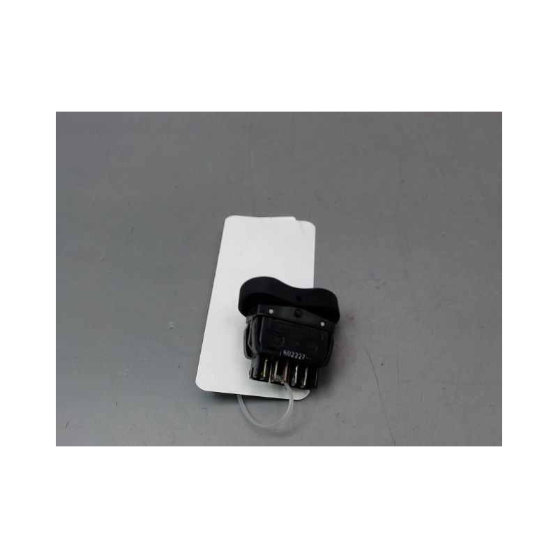 COMMANDE LEVE-GLACE PORTE AVD DACIA SANDERO I 2008-2012