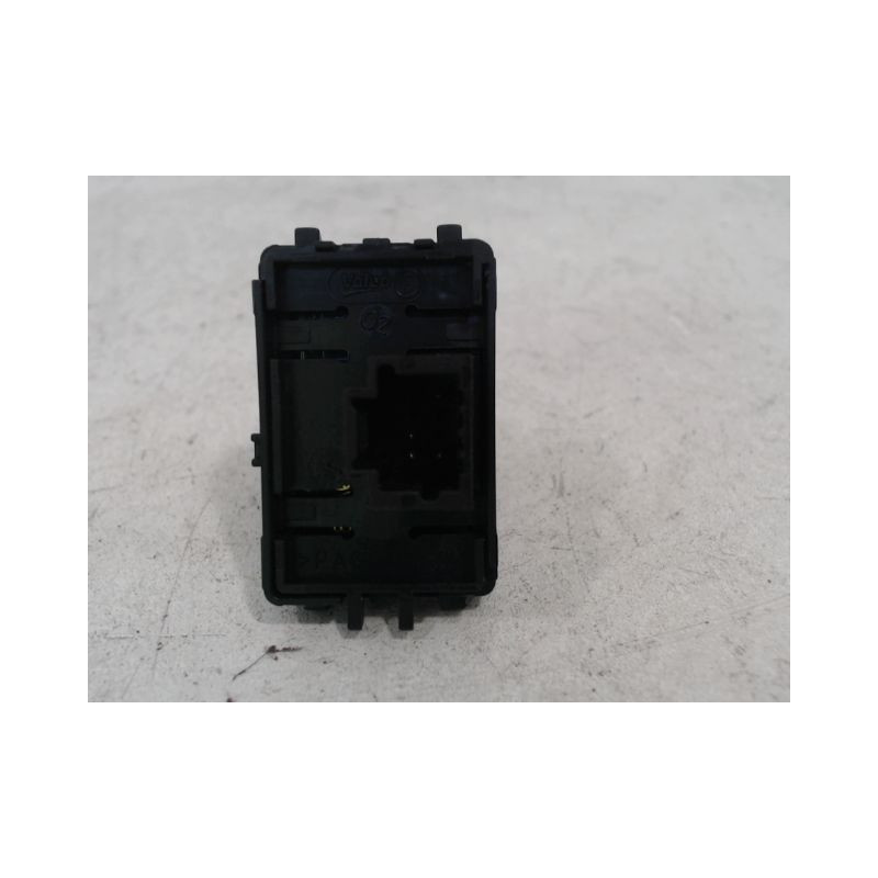 COMMANDE LEVE-GLACE PORTE AVD RENAULT LAGUNA