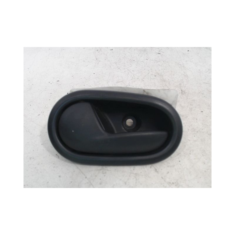 POIGNEE INTERIEURE PORTE AVANT GAUCHE DACIA SANDERO