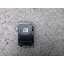 COMMANDE LEVE-GLACE PORTE AVD DACIA SANDERO