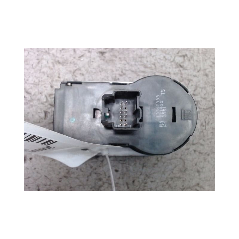 COMMANDE ECLAIRAGE OPEL CORSA