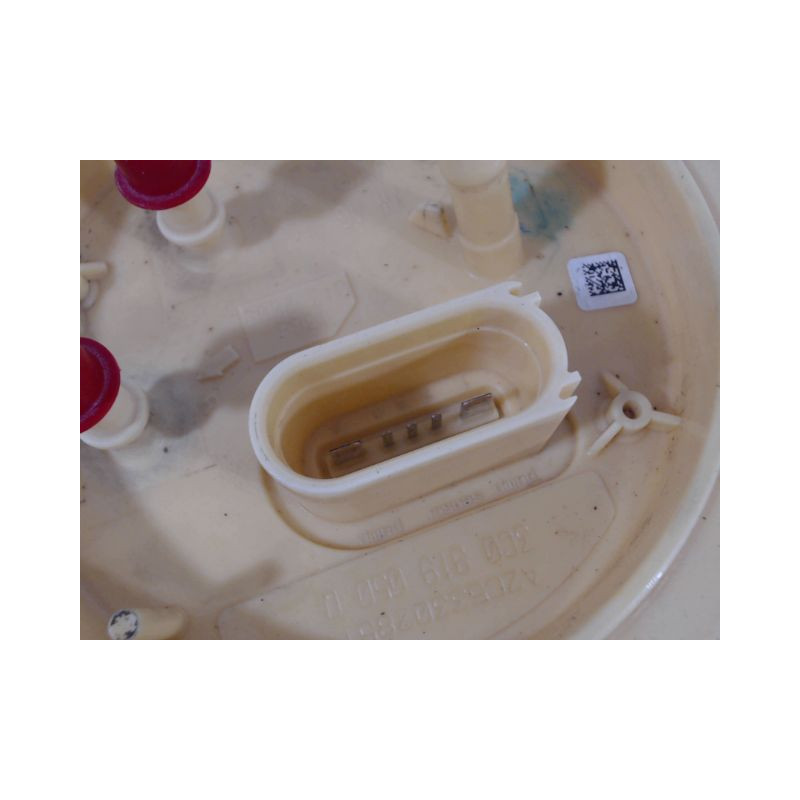 POMPE CARBURANT IMMERGEE VOLKSWAGEN PASSAT SW 2005-