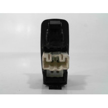 COMMANDE LEVE-GLACE PORTE AVD TOYOTA RAV4 2003-