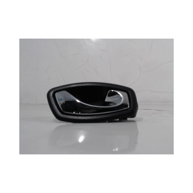 POIGNEE INTERIEURE PORTE ARRIERE DROIT RENAULT SCENIC III 2009-
