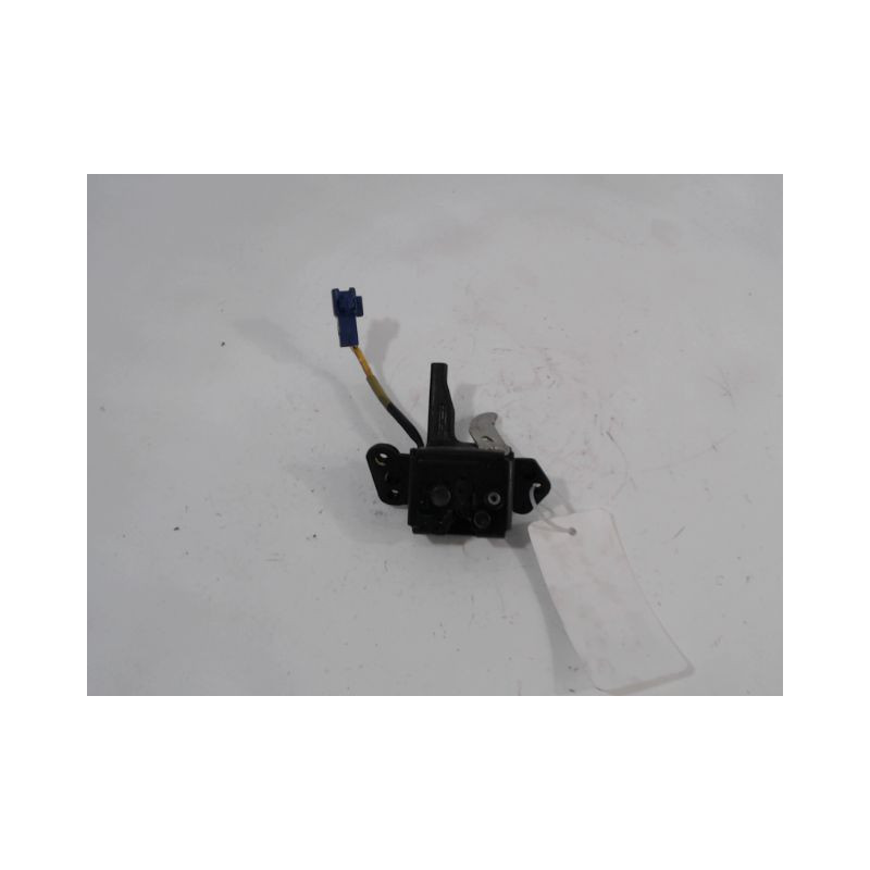 SERRURE HAYON  TOYOTA YARIS 2005-