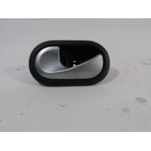 POIGNEE INTERIEURE PORTE ARRIERE GAUCHE RENAULT CLIO III 2010-