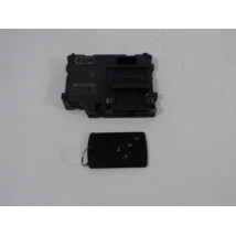 LECTEUR DE CARTE RENAULT CLIO IV 2012-