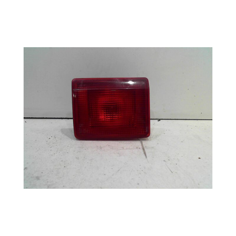 FEU BROUILLARD ARRIERE DROIT PEUGEOT 407 SW