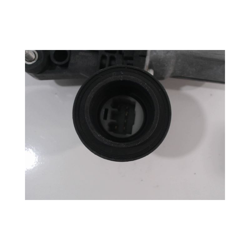 MECANISME+MOTEUR LEVE-GLACE AVANT GAUCHE SUZUKI SWIFT 3P