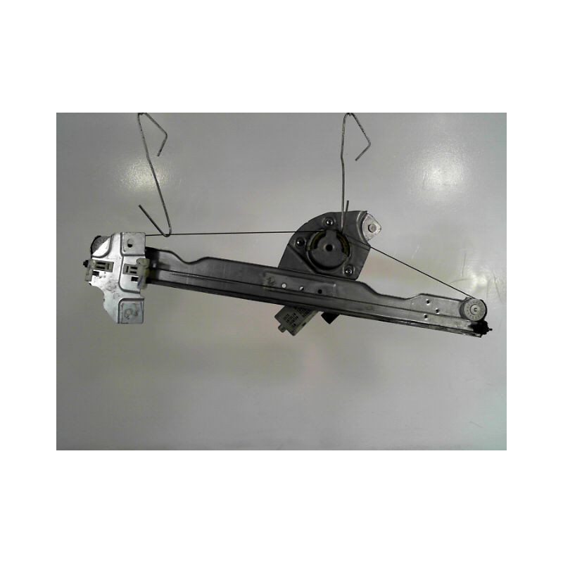 MECANISME+MOTEUR LEVE-GLACE AVANT DROIT DACIA SANDERO 2008-