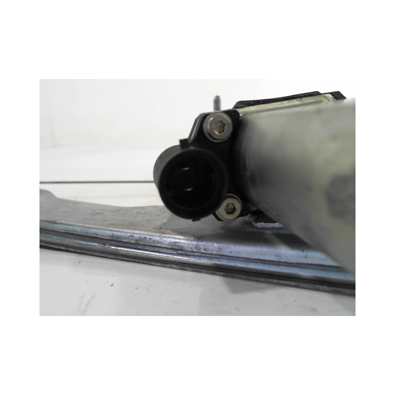 MECANISME+MOTEUR LEVE-GLACE AVANT DROIT DACIA SANDERO 2008-