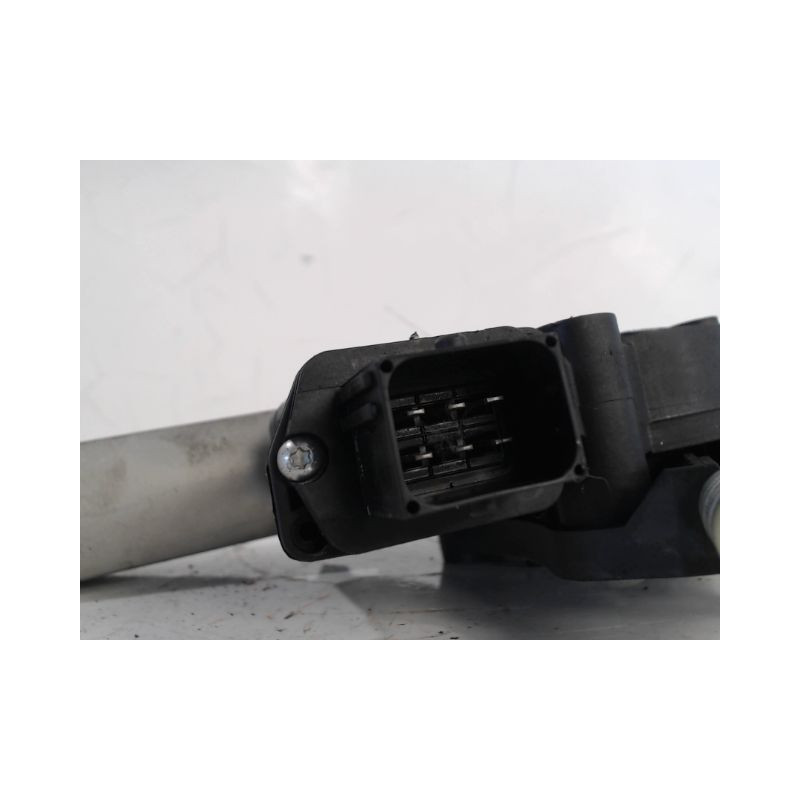 MECANISME+MOTEUR LEVE-GLACE AVANT DROIT OPEL CORSA 2010-