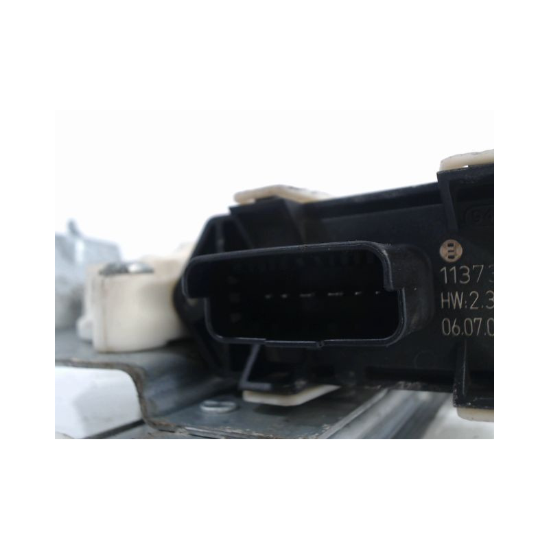 MECANISME+MOTEUR LEVE-GLACE ARRIERE DROIT CITROEN C4 04-08