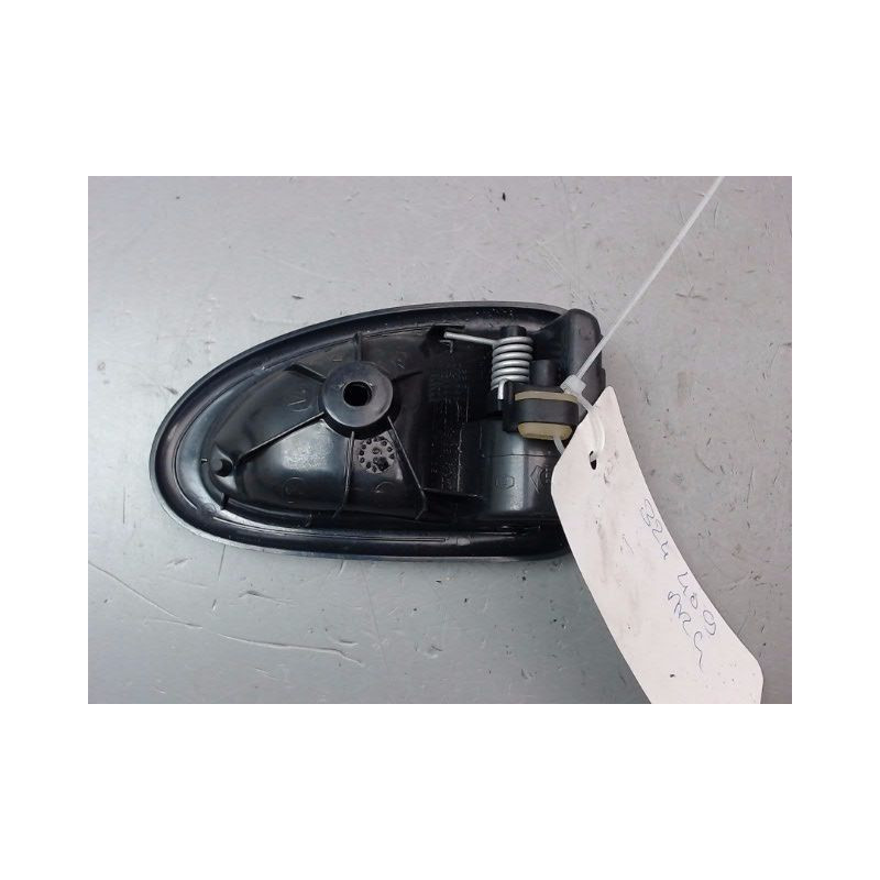 POIGNEE INTERIEURE PORTE ARRIERE GAUCHE RENAULT CLIO CAMPUS II Phase 2 2009-...