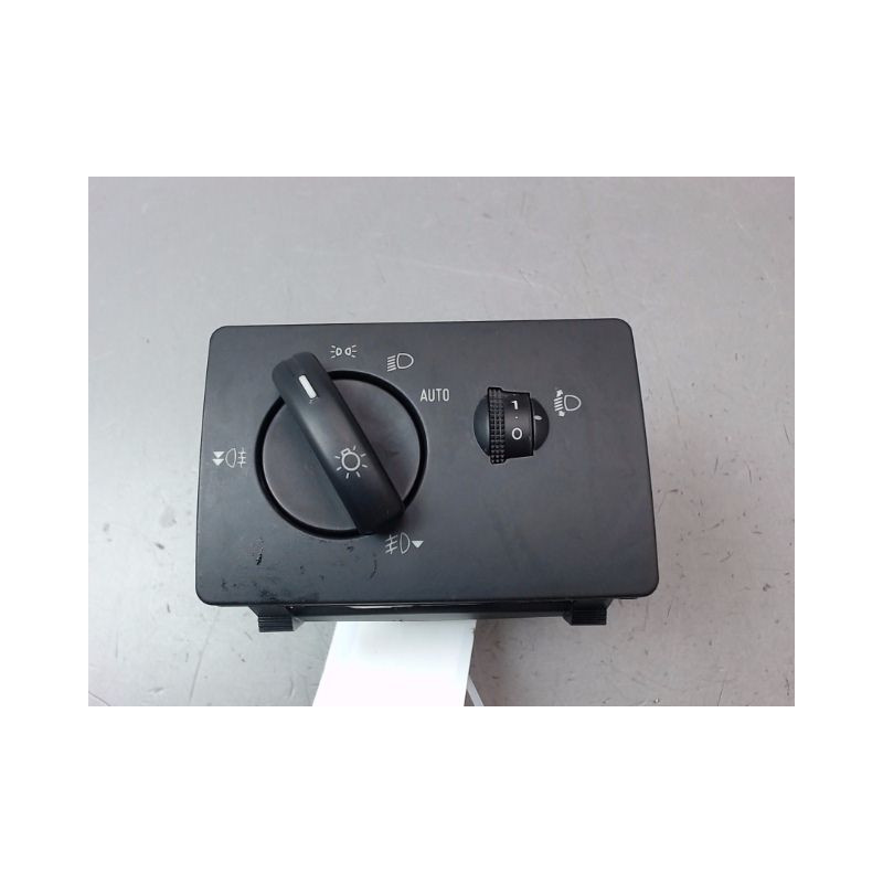 INTERIEUR COMMANDE PHARES FORD FUSION Phase 2 2005-...