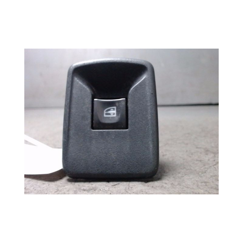 COMMANDE LEVE-GLACE PORTE AVD DACIA LODGY