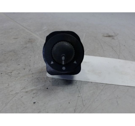 COMMANDE RETROVISSEUR EXT ELECTRIQUE