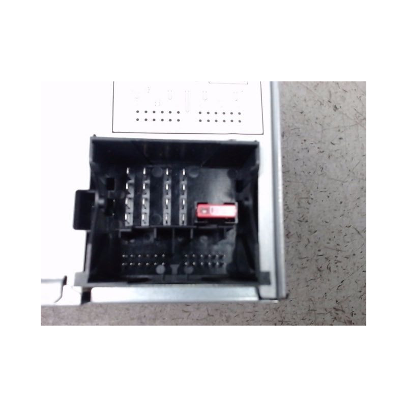 AUTORADIO VOLKSWAGEN PASSAT 2005-