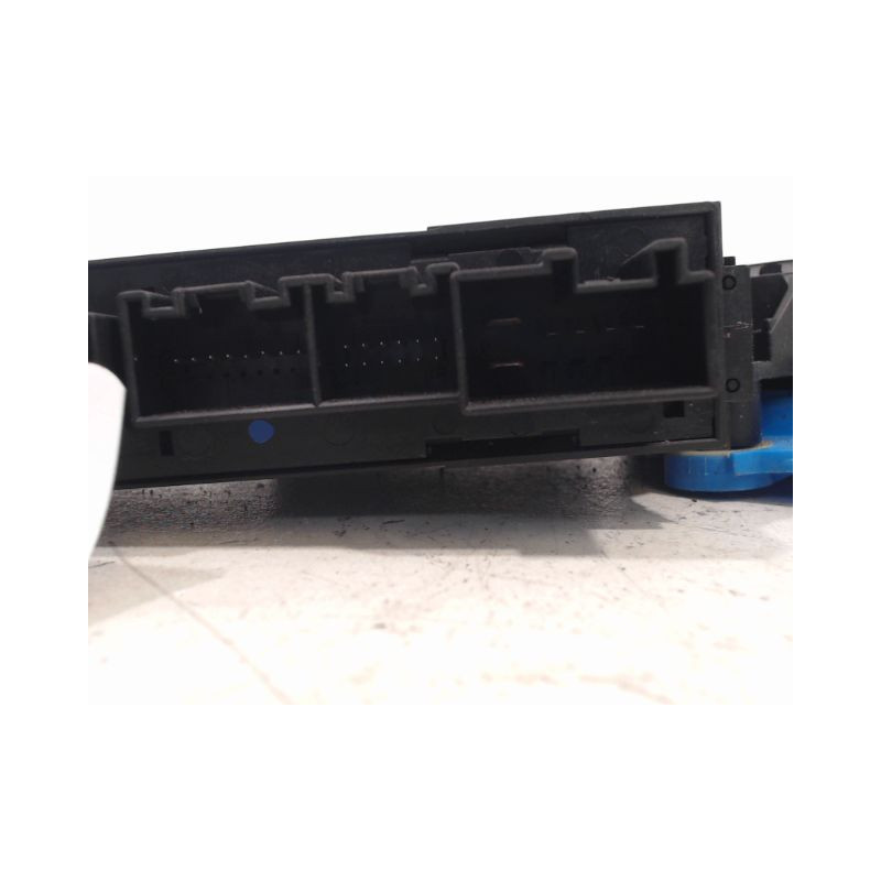MECANISME+MOTEUR LEVE-GLACE ARRIERE GAUCHE AUDI A4 AVANT 04-08