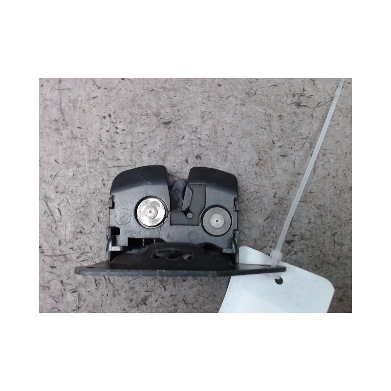 SERRURE HAYON  FIAT PUNTO 99-2003