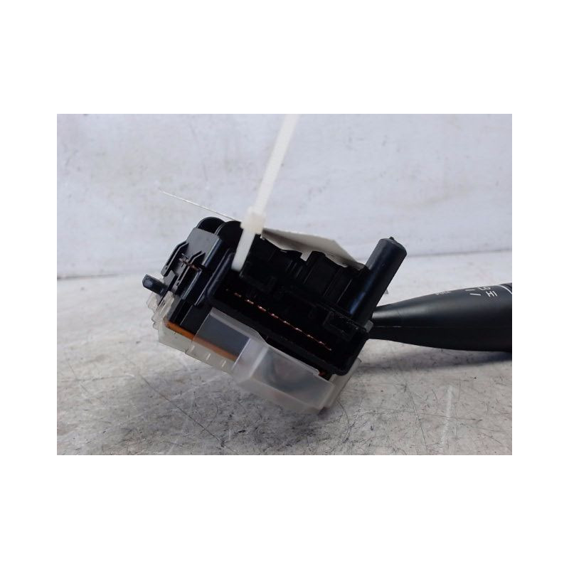 COMMANDE ESSUIE GLACE TOYOTA COROLLA 2004-