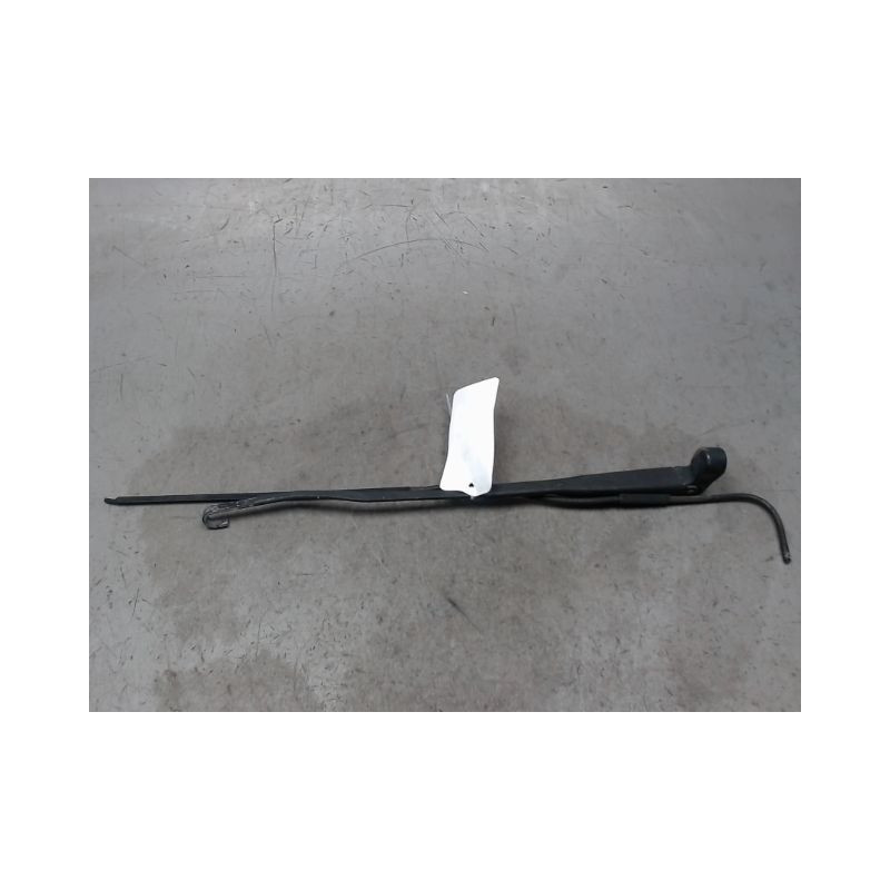 BRAS ESSUIE-GLACE AVANT GAUCHE PEUGEOT 405 -92