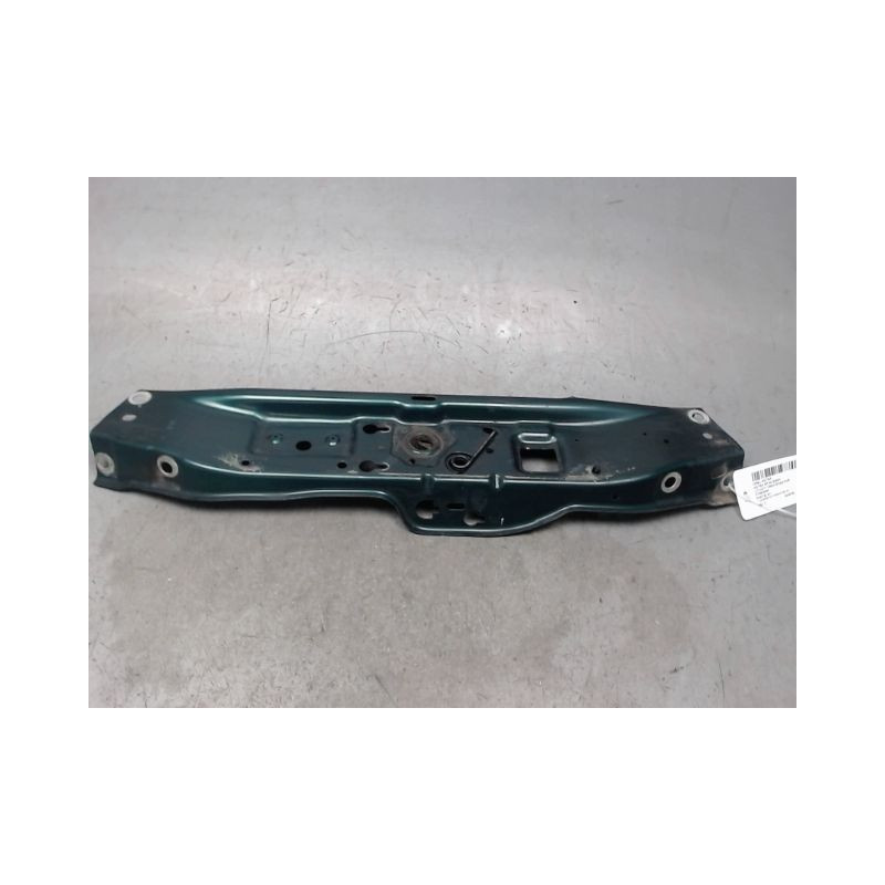 TRAVERSE SUPERIEURE ARMATURE AVANT OPEL ASTRA 2004-