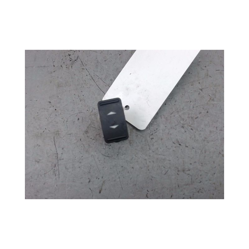 COMMANDE LEVE-GLACE PORTE AVD FORD FOCUS II Phase 1 2004-2007