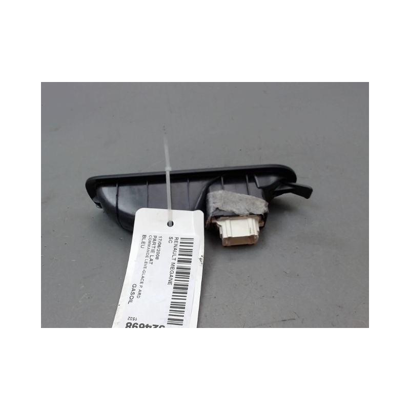 COMMANDE LEVE-GLACE PORTE ARD RENAULT SCENIC MONOSP. II Phase 2 2006-2009