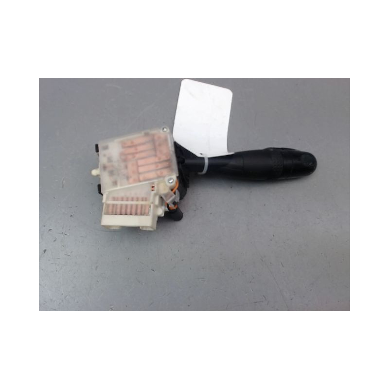 COMMANDE ECLAIRAGE SUZUKI SWIFT III 2005-2011