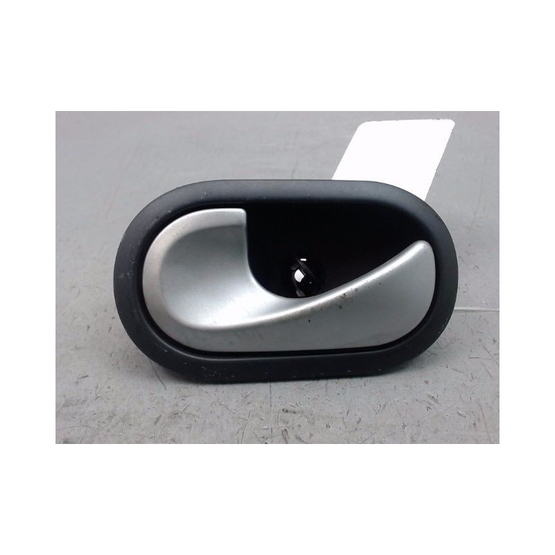 POIGNEE INTERIEURE PORTE AVANT GAUCHE RENAULT SCENIC MONOSP. II Phase 2 2006-2009