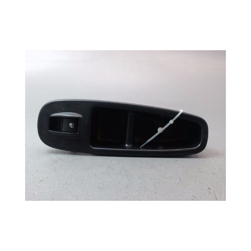 COMMANDE LEVE-GLACE PORTE AVD FIAT 500 2007-