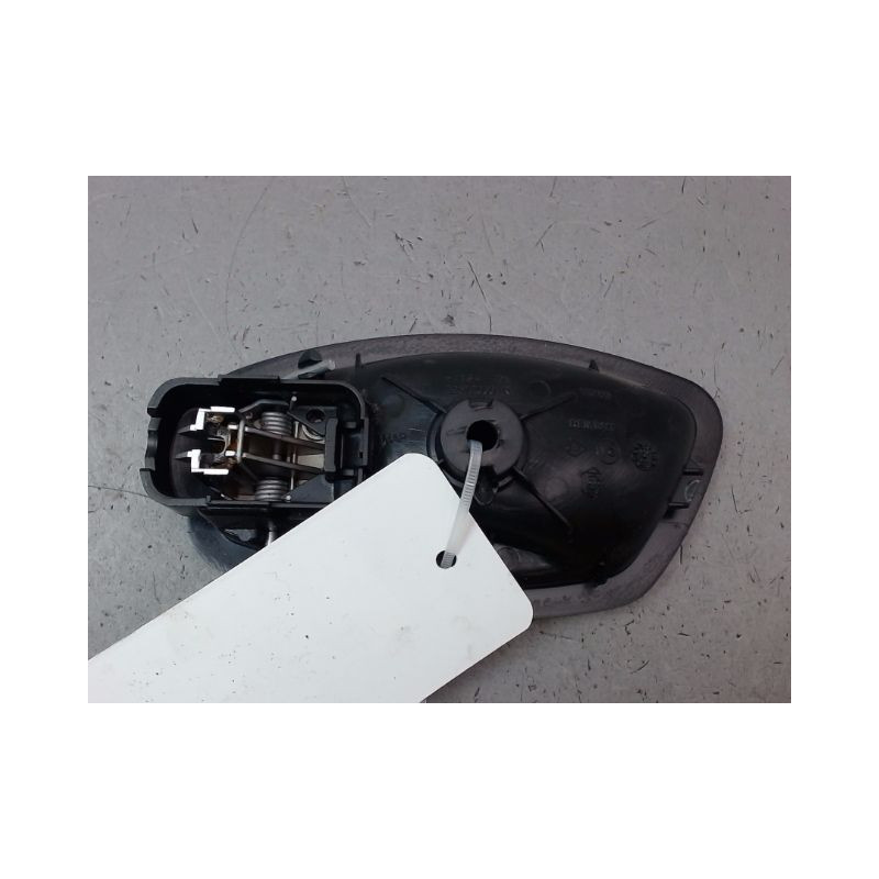 POIGNEE INTERIEURE PORTE ARRIERE DROIT RENAULT SCENIC MONOSP. III Phase 1 2009-2011