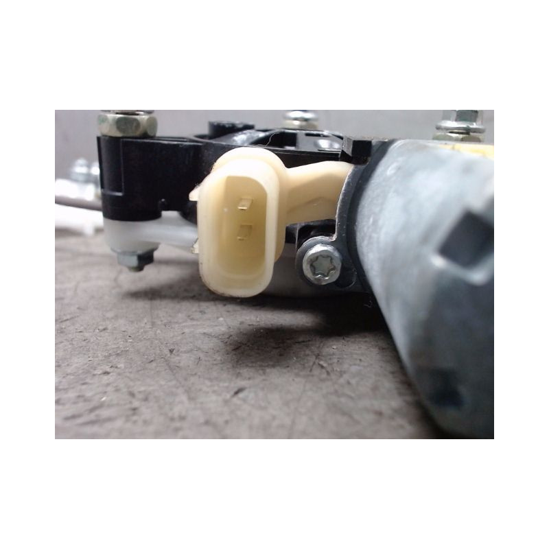 MECANISME+MOTEUR LEVE-GLACE AVANT DROIT KIA PICANTO