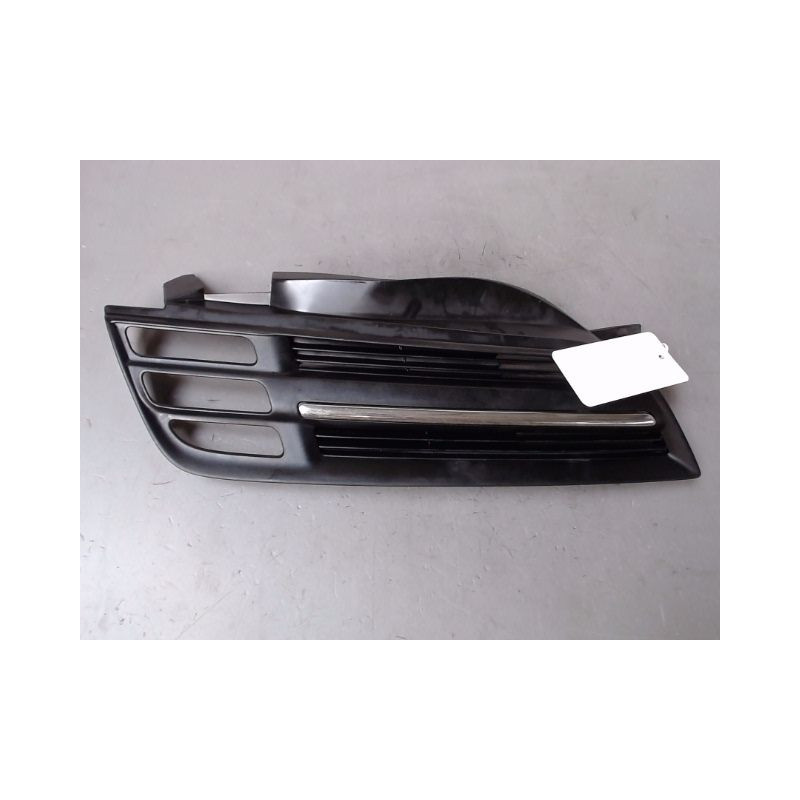 GRILLE CALANDRE DROIT NISSAN MICRA 2005-2007