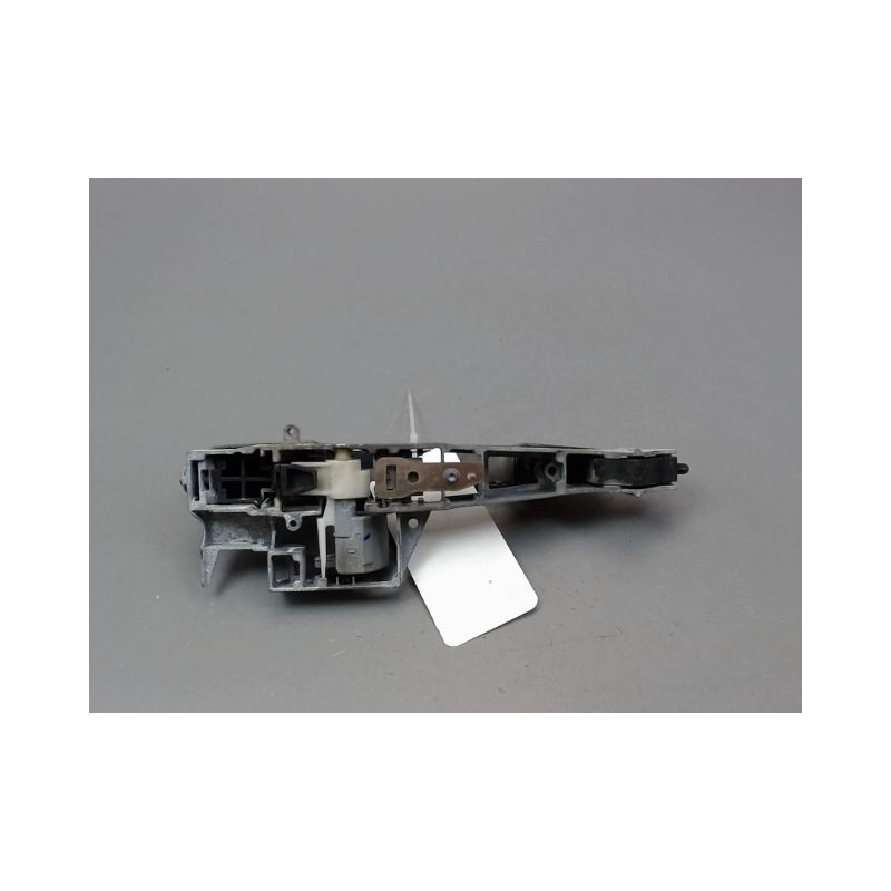 POIGNEE EXTERIEURE PORTE AVANT DROIT PEUGEOT 5008 MONOSP. I Phase 1 2009-2013