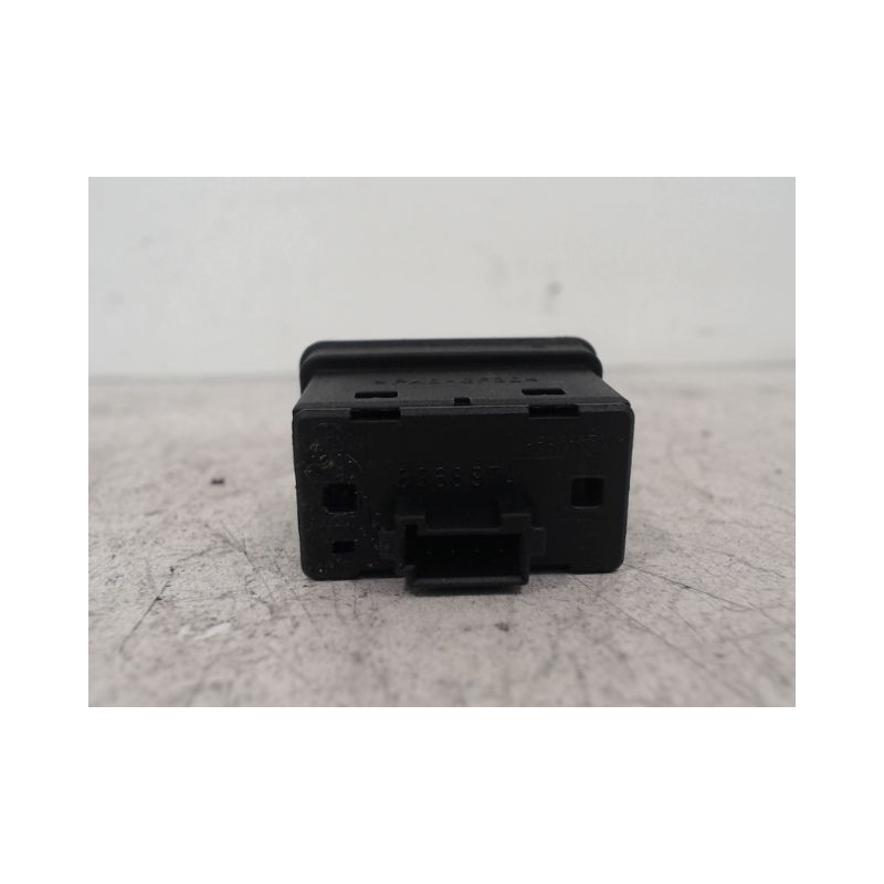 COMMANDE LEVE-GLACE PORTE AVD B.M.W. SERIE 5